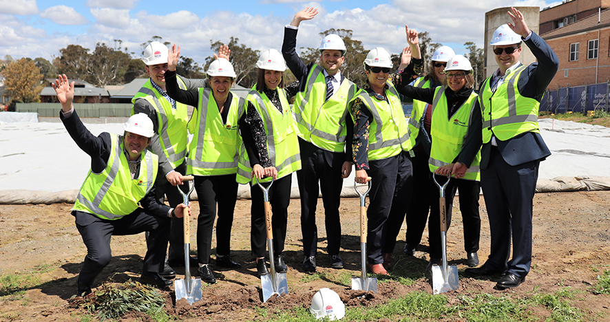 Goulburn-Sod-Turn-Team.jpg